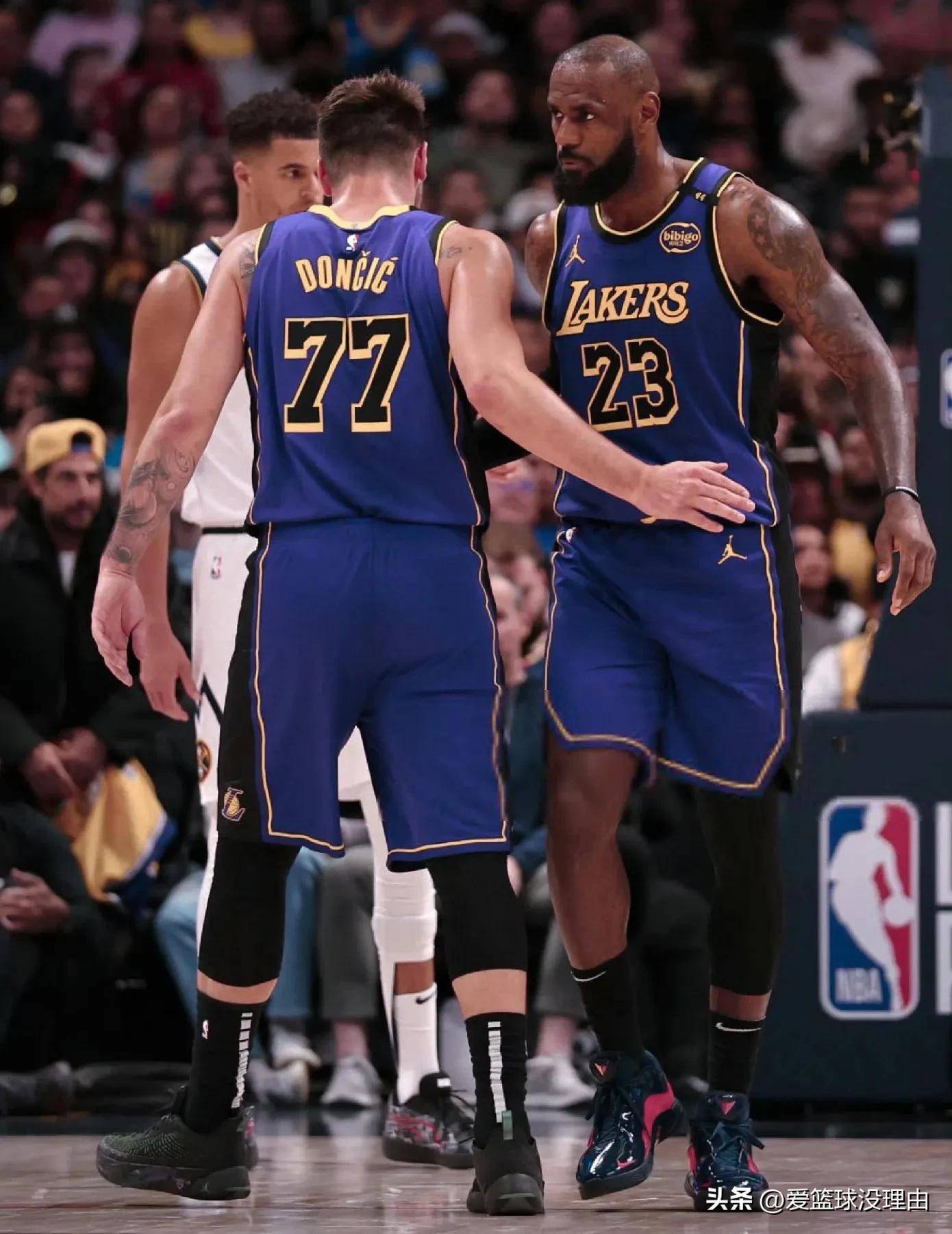 包含掘金不断突破！，詹姆斯连续二十场比赛得分超过出色防守全场沸腾不已的词条-jiuyou